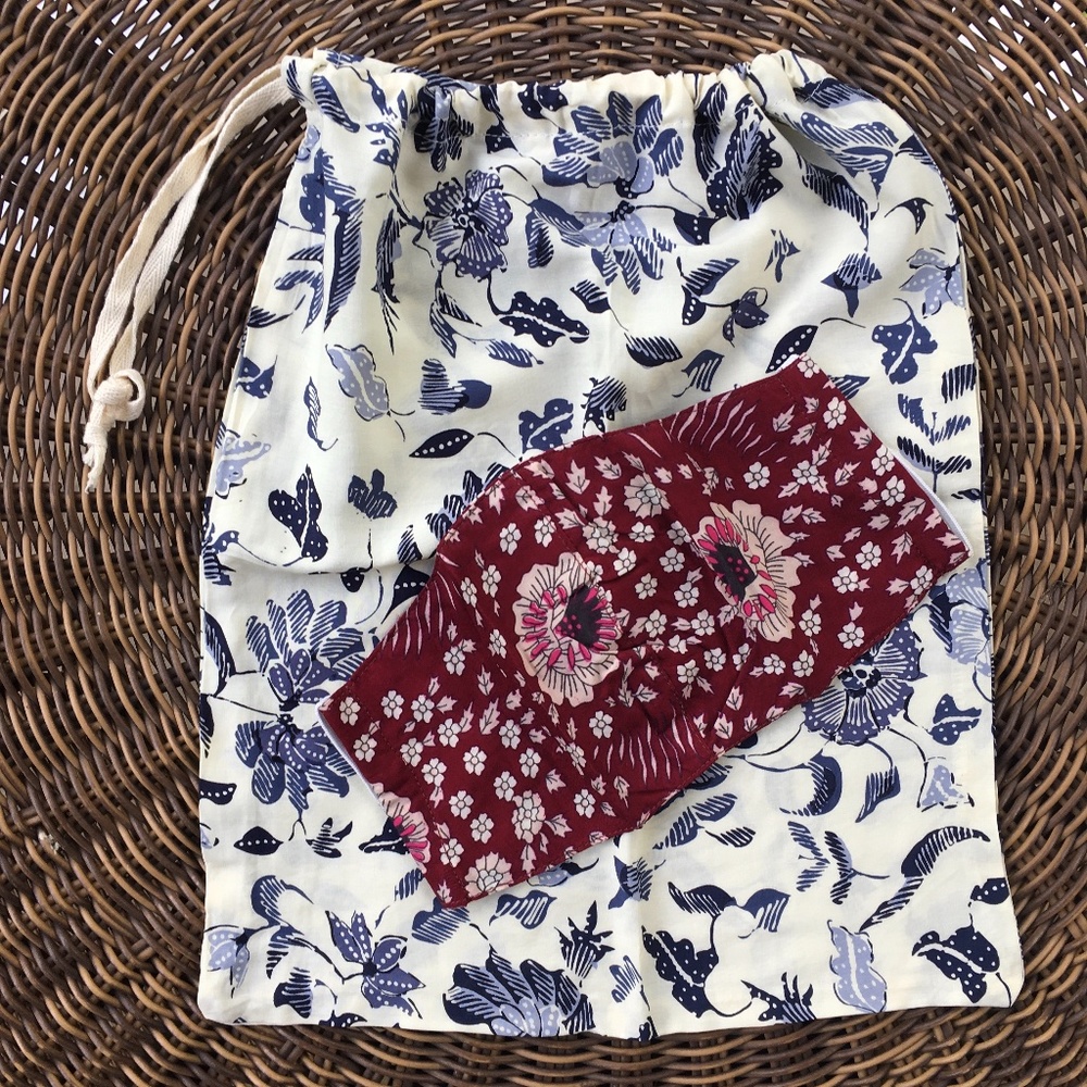 Natalie Martin Vintage Flowers Face Mask and Bag